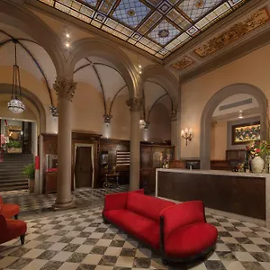 Nh Collection Porta Rossa 5*, Florenz Italien